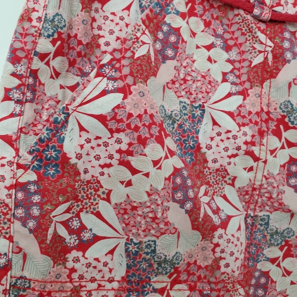 Sunset Rd.Floral Printed Short size 18. - Picture 3 of 10